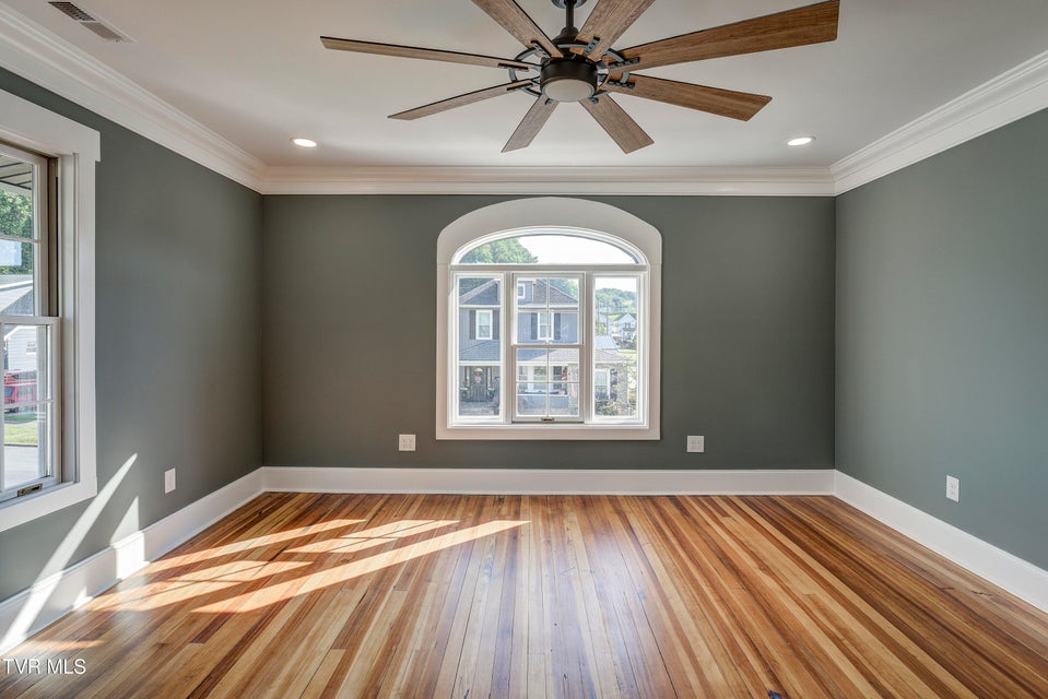 Photo #34: 403 Catawba Street