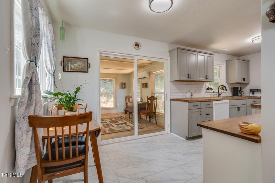 Photo #7: 210 Anderson Road
