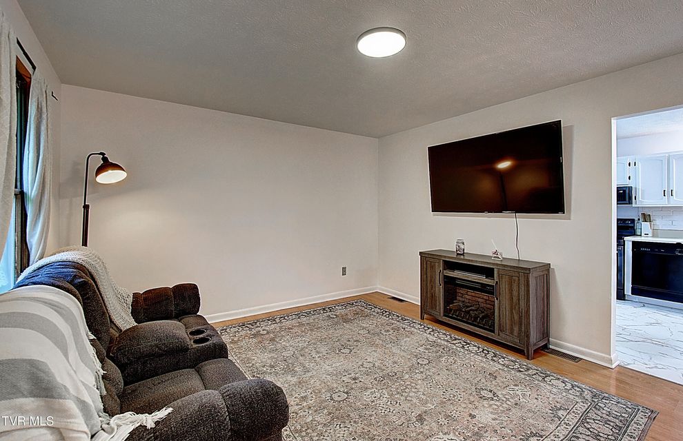 Photo #10: 220 Tallman Drive