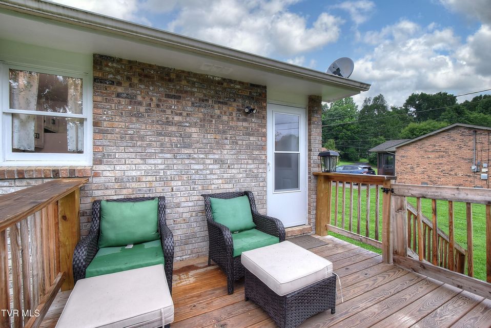 Photo #33: 220 Tallman Drive