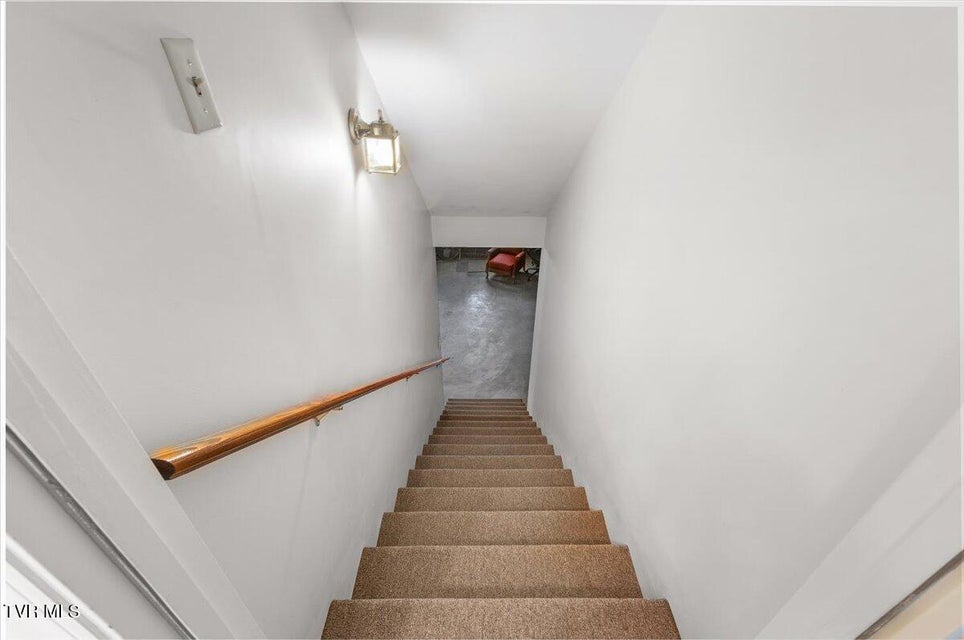 Photo #44: 202 Woodbriar Drive