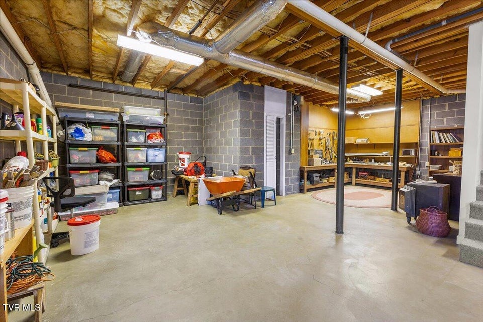 Photo #46: 202 Woodbriar Drive