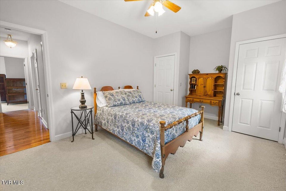 Photo #41: 202 Woodbriar Drive