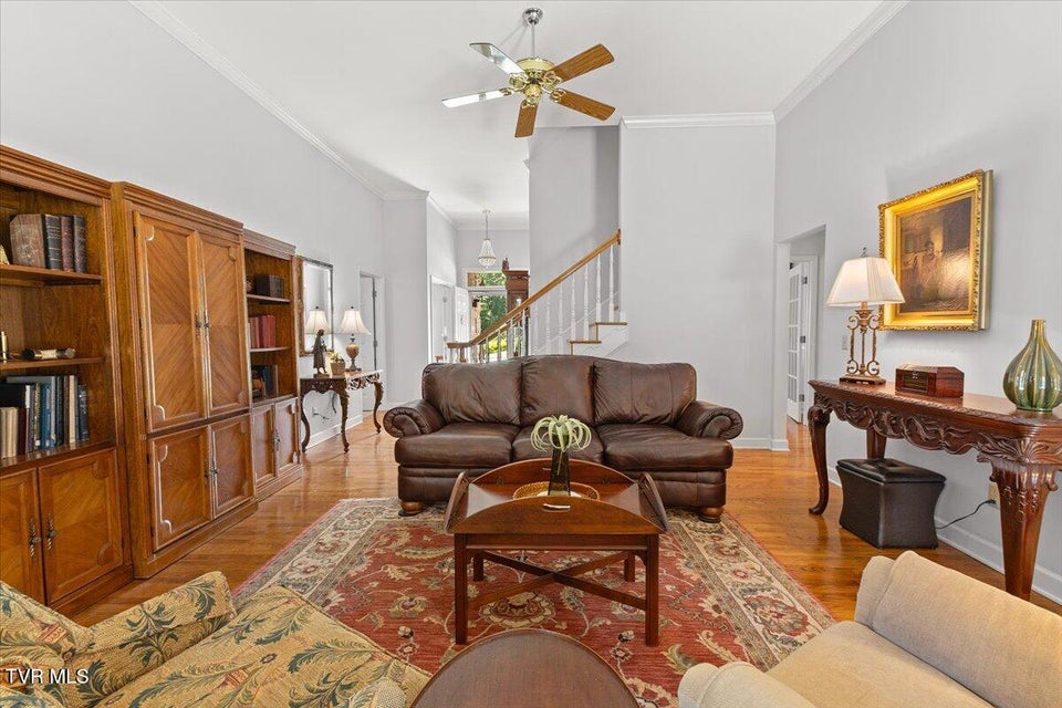 Photo #19: 202 Woodbriar Drive