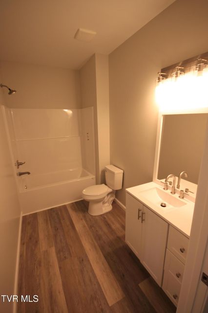 Photo #17: 1524 Brown Avenue