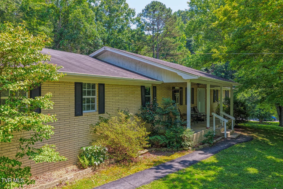 Photo #47: 318 Arrowhead Drive