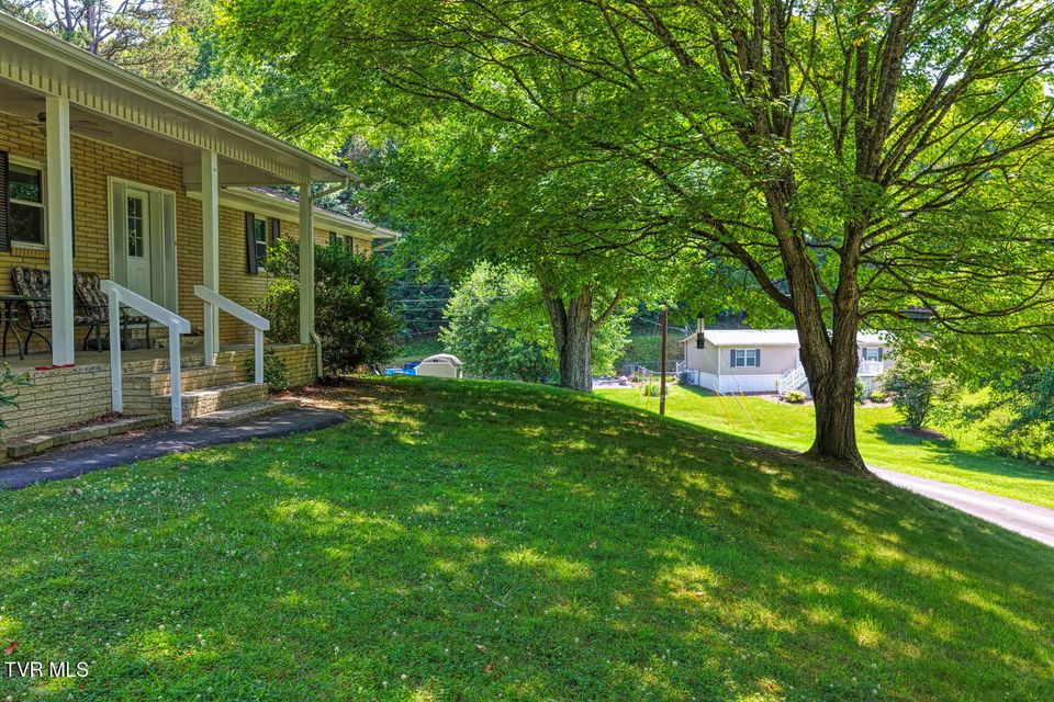 Photo #52: 318 Arrowhead Drive