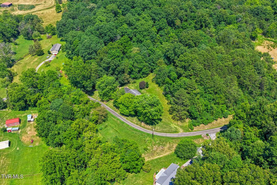 Photo #60: 318 Arrowhead Drive