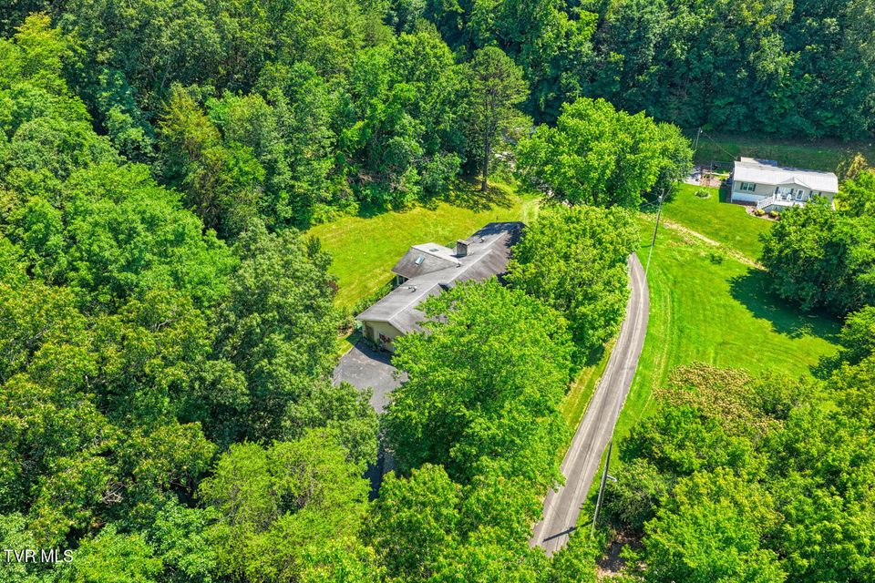 Photo #66: 318 Arrowhead Drive