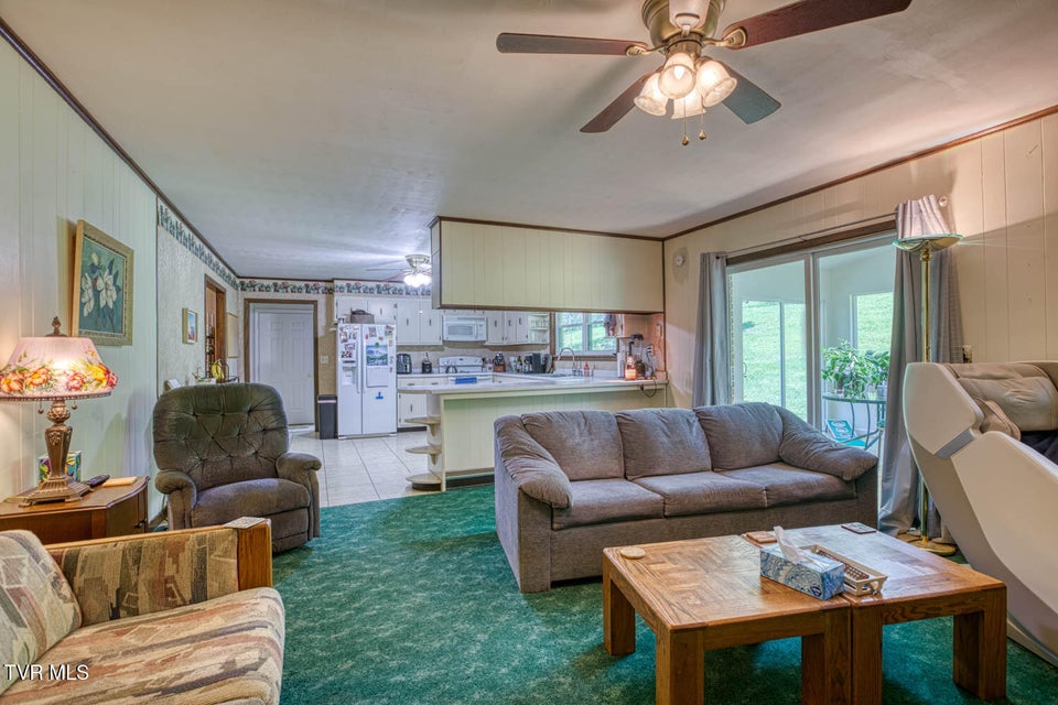 Photo #8: 318 Arrowhead Drive