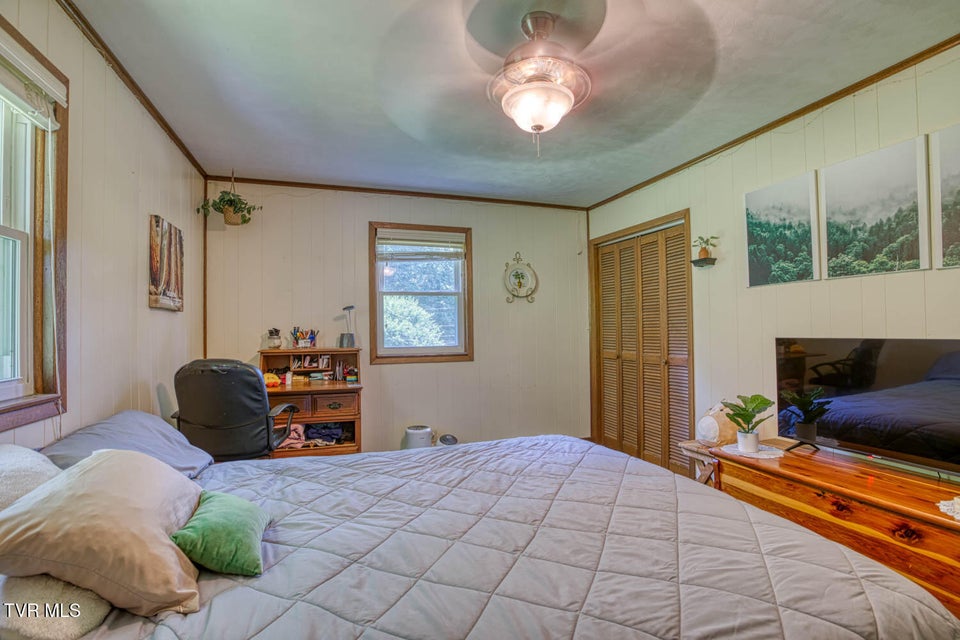 Photo #27: 318 Arrowhead Drive