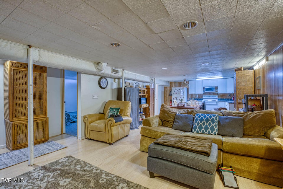 Photo #40: 318 Arrowhead Drive