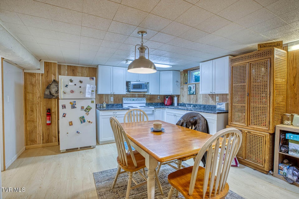 Photo #42: 318 Arrowhead Drive