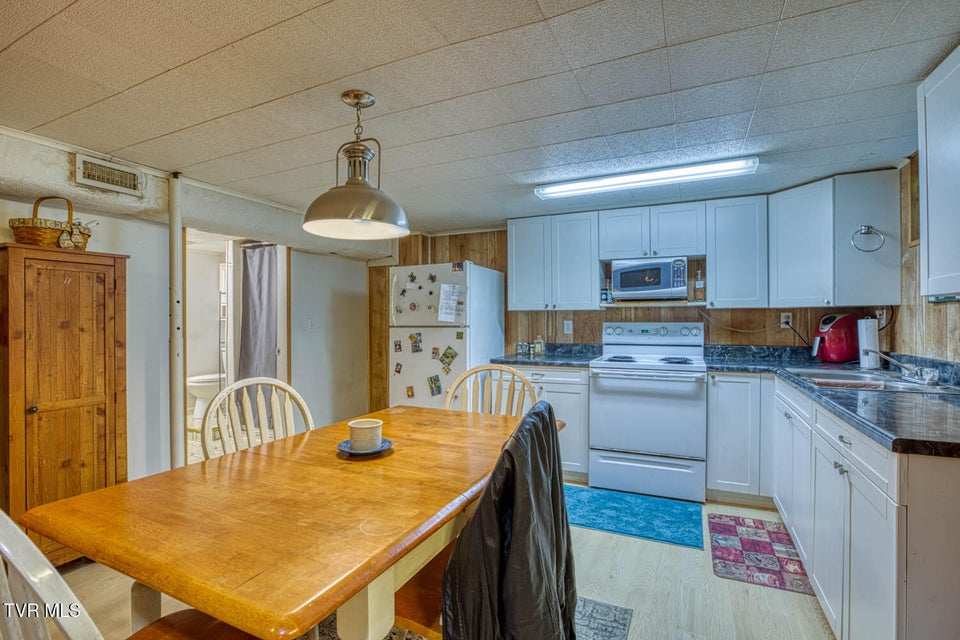 Photo #43: 318 Arrowhead Drive