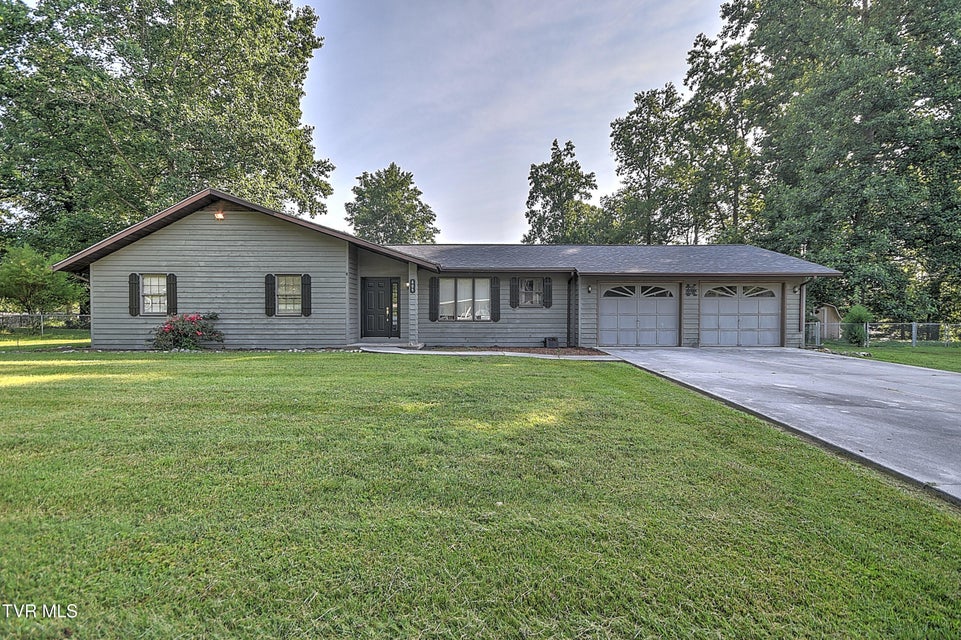 Photo #2: 409 Greenland Lane