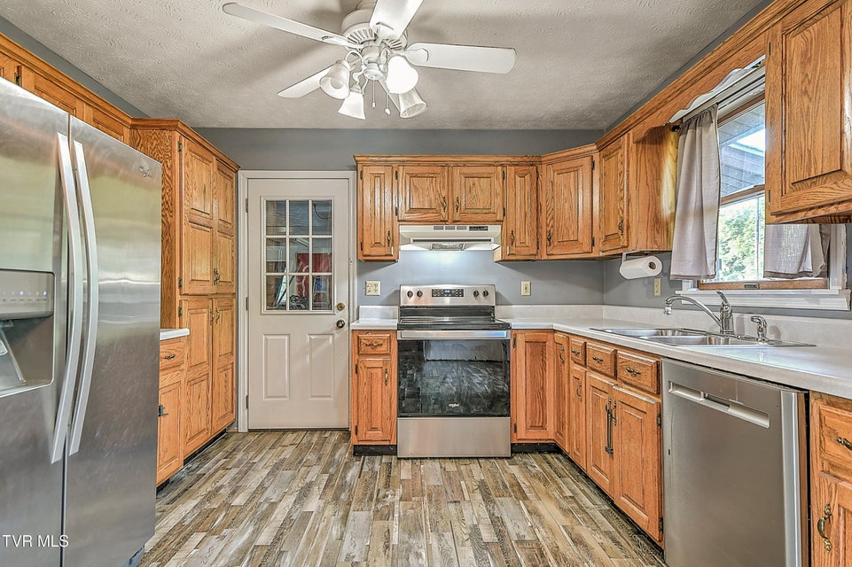 Photo #14: 409 Greenland Lane
