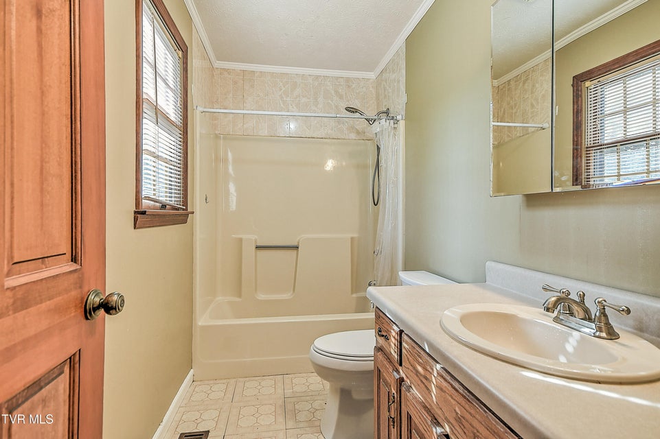Photo #28: 409 Greenland Lane