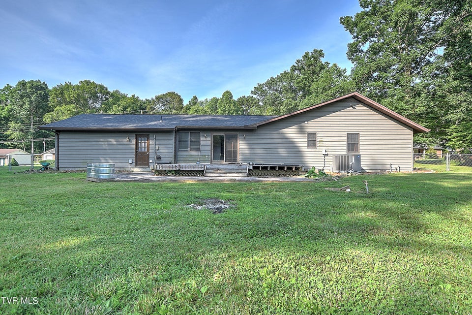 Photo #32: 409 Greenland Lane