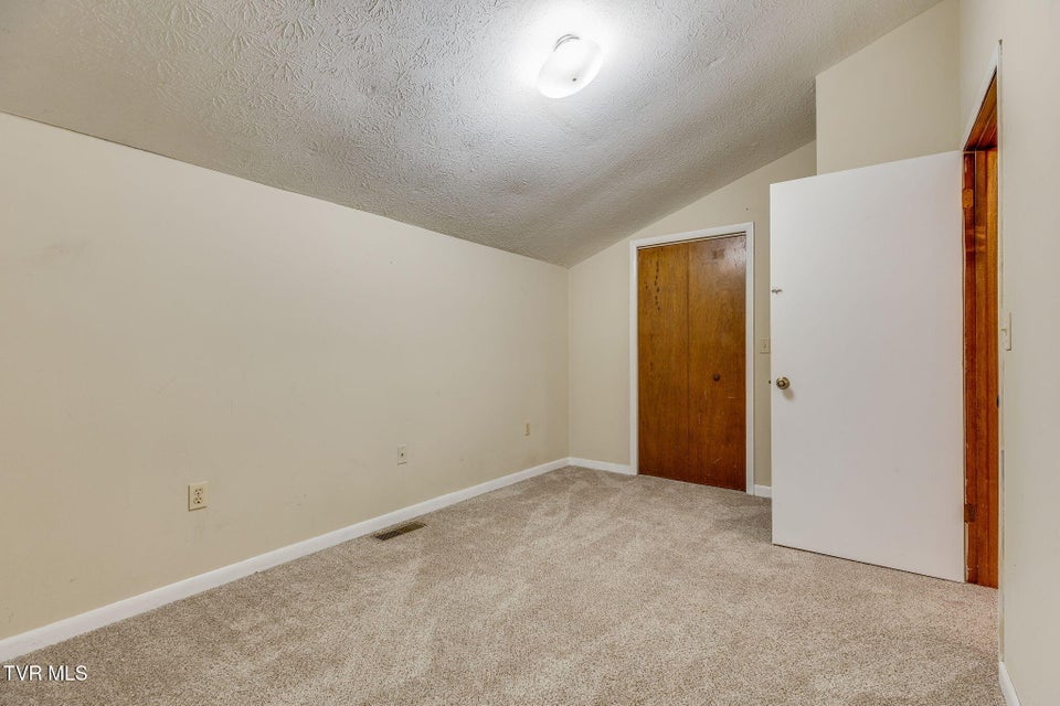 Photo #21: 2024 Queensbury Court