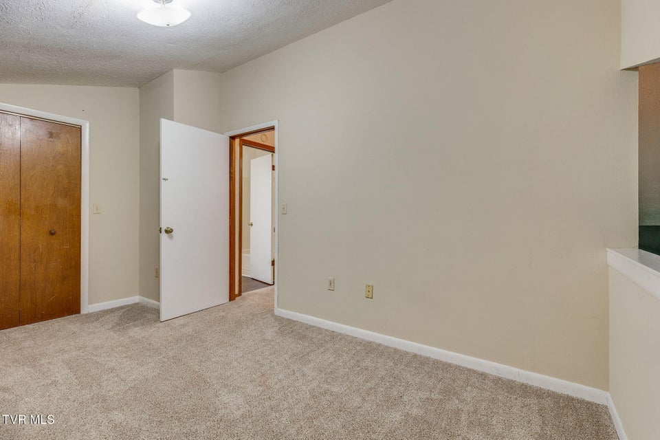 Photo #22: 2024 Queensbury Court