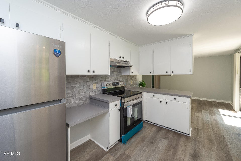 Photo #12: 2325 Amy Avenue