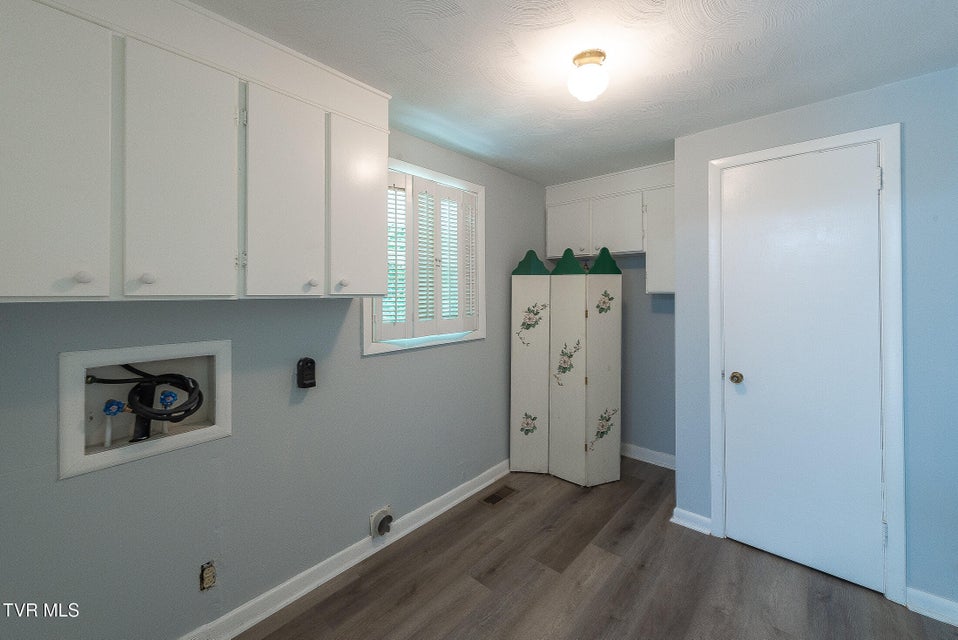 Photo #16: 2325 Amy Avenue