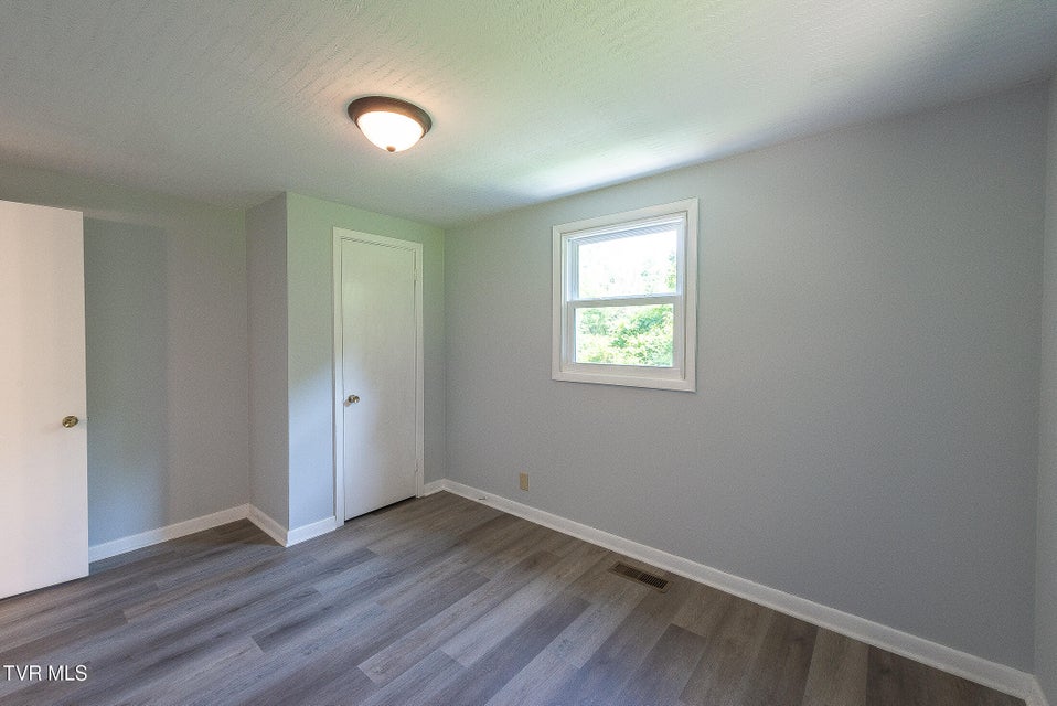 Photo #26: 2325 Amy Avenue