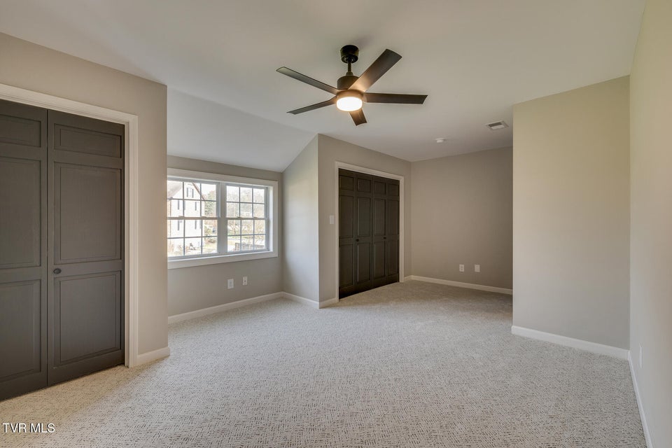 Photo #39: 441 Oakmont Drive