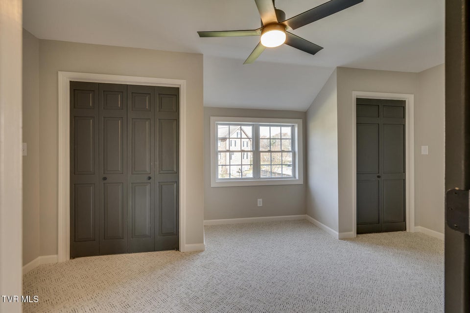 Photo #41: 441 Oakmont Drive