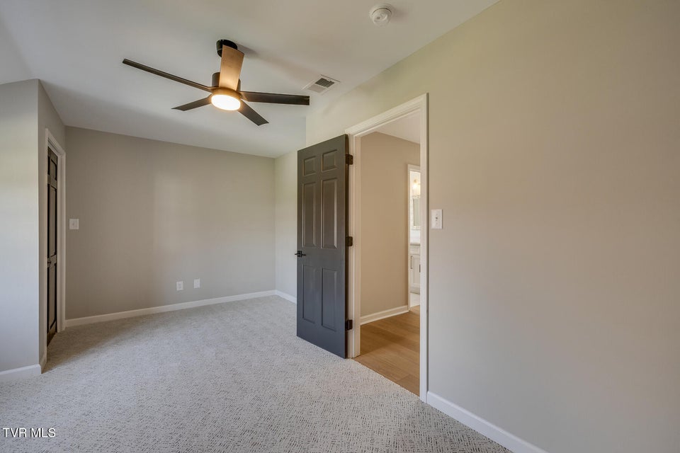 Photo #42: 441 Oakmont Drive