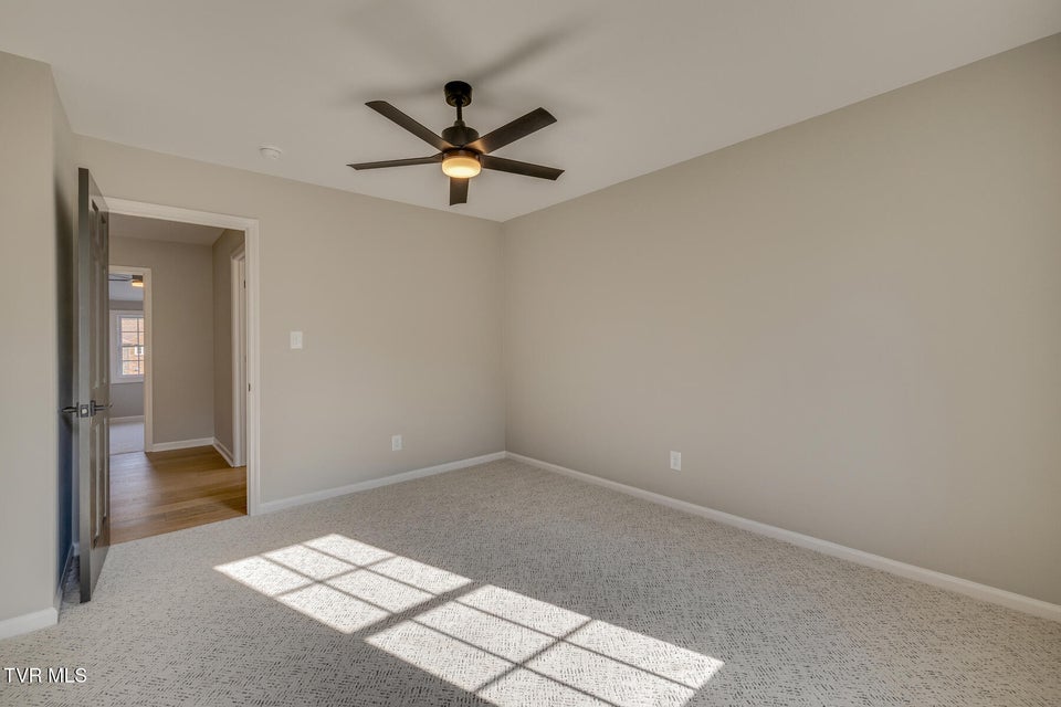 Photo #47: 441 Oakmont Drive
