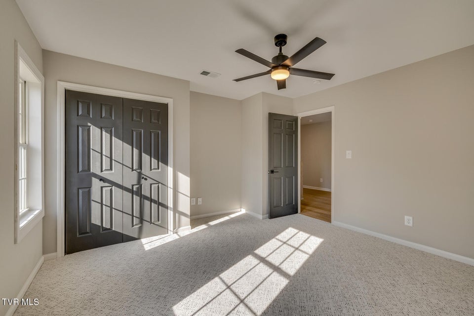 Photo #48: 441 Oakmont Drive