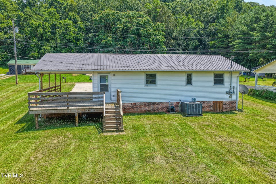 Photo #34: 144 Christiana Drive