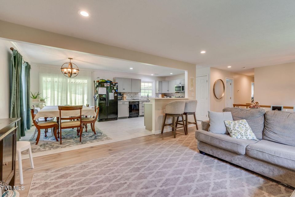 Photo #5: 1136 Shipley Ferry Road