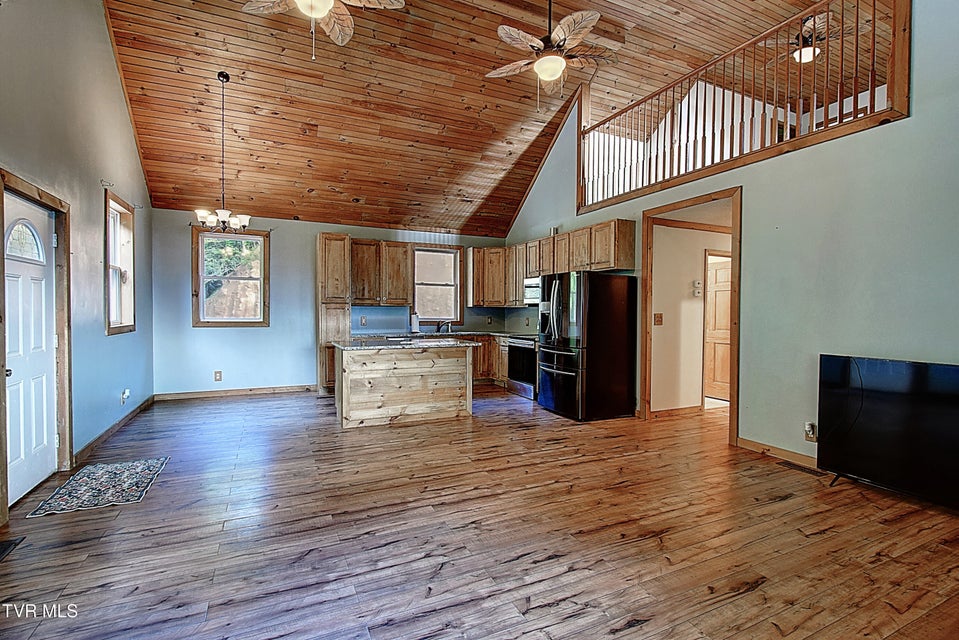 Photo #11: 231 Kaitlin Road