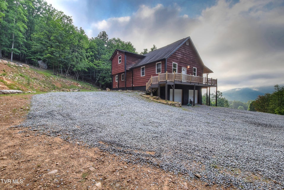 Photo #40: 231 Kaitlin Road