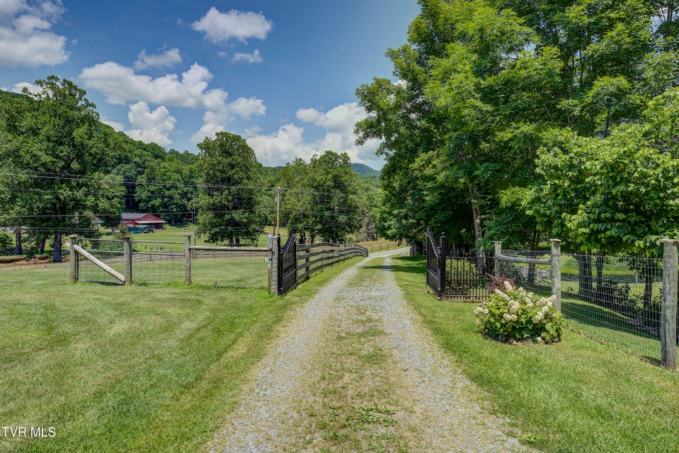 Photo #11: 275 Heaton Creek Road