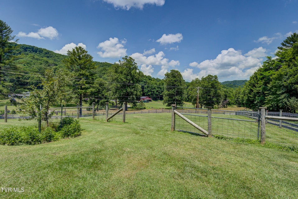Photo #13: 275 Heaton Creek Road