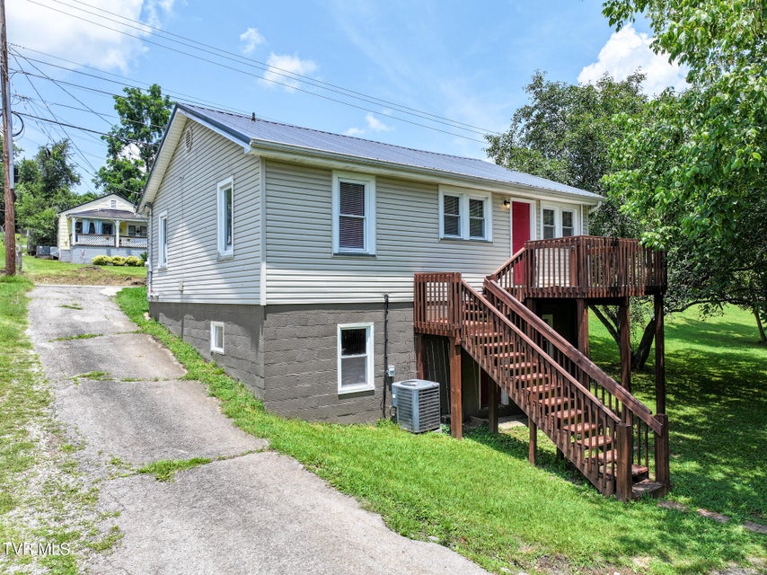 Photo #18: 501 Mckee Street