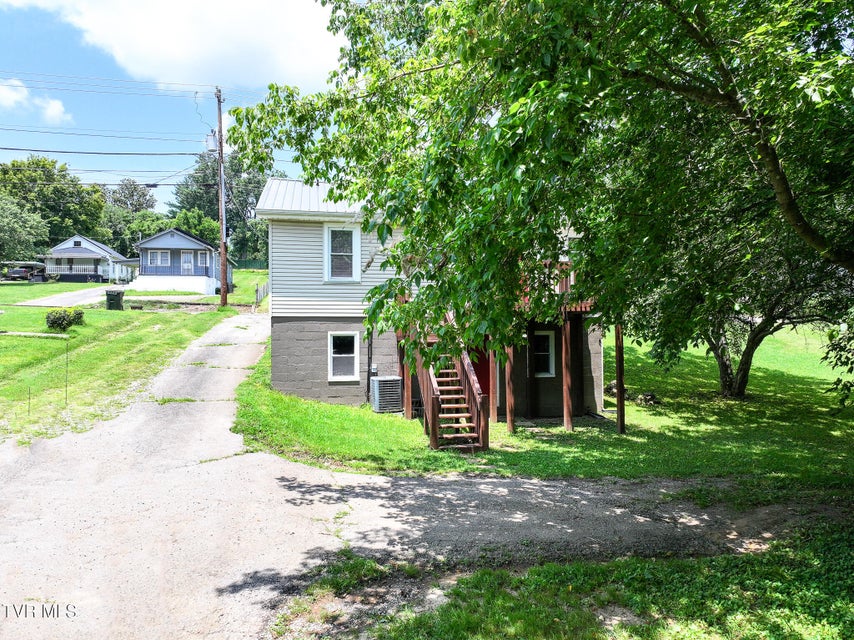 Photo #20: 501 Mckee Street