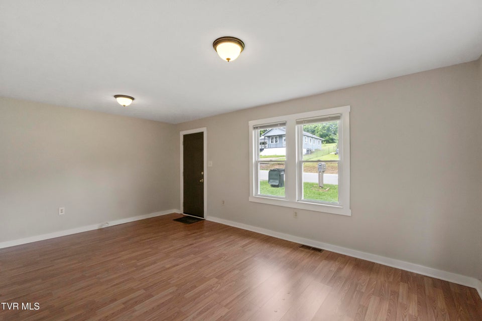 Photo #4: 501 Mckee Street