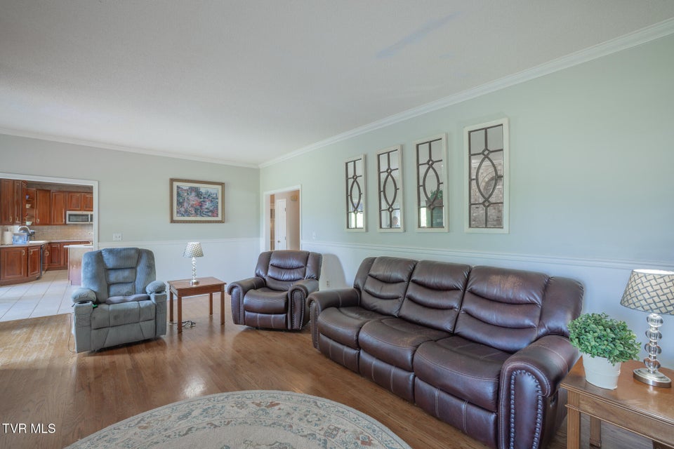 Photo #17: 431 Winterham Drive