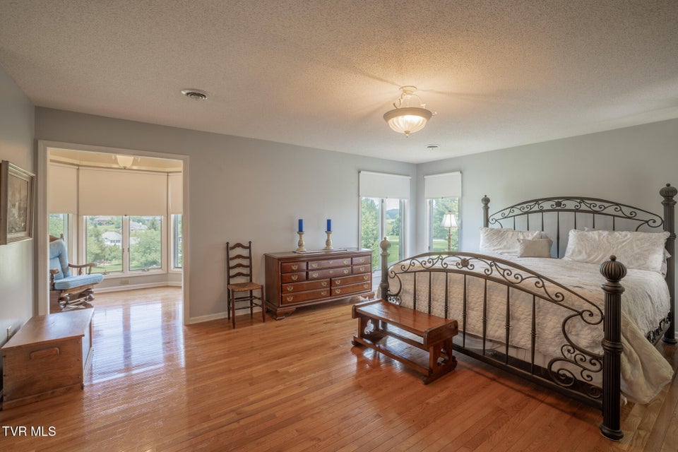 Photo #29: 431 Winterham Drive