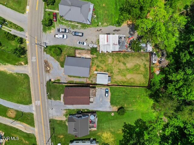 Photo #17: 718 Main Street