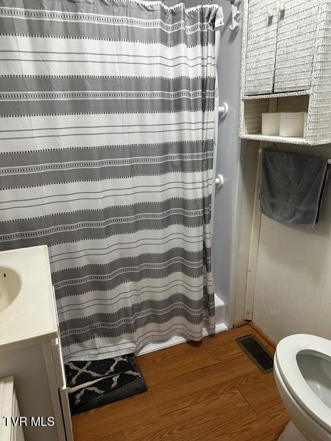 Photo #11: 210 G Street