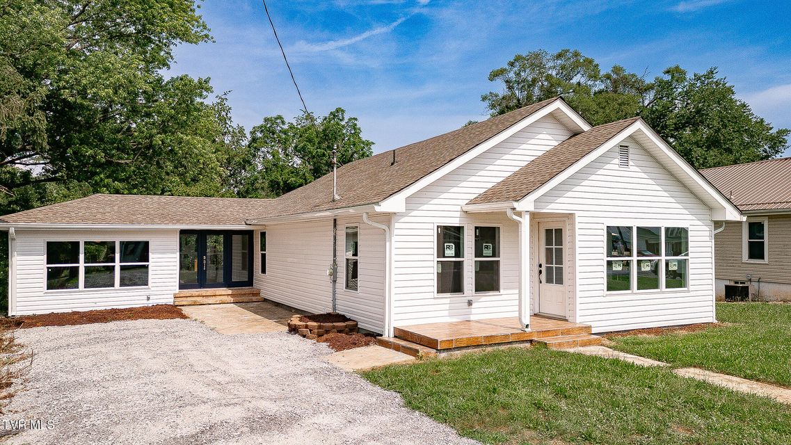 Photo #2: 129 Ridgeway Avenue