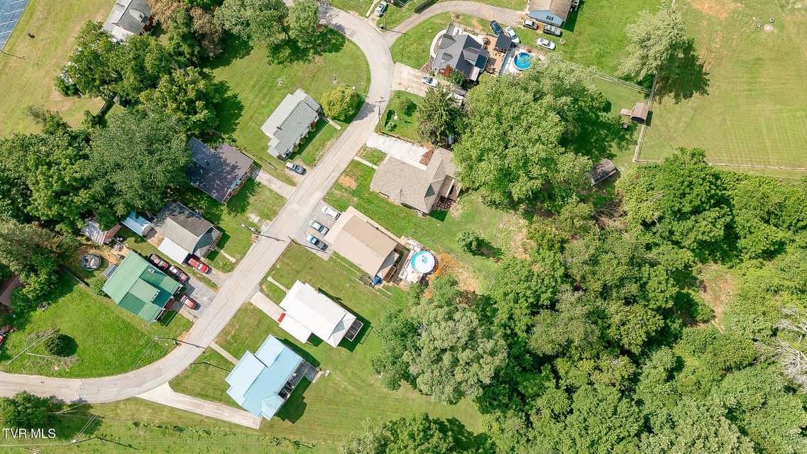 Photo #8: 129 Ridgeway Avenue
