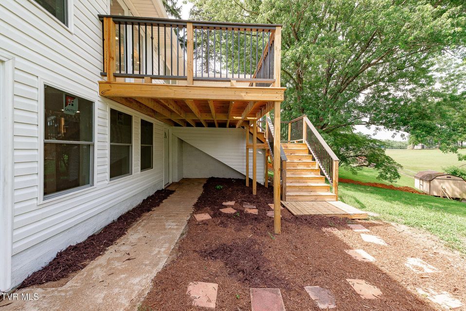 Photo #51: 129 Ridgeway Avenue