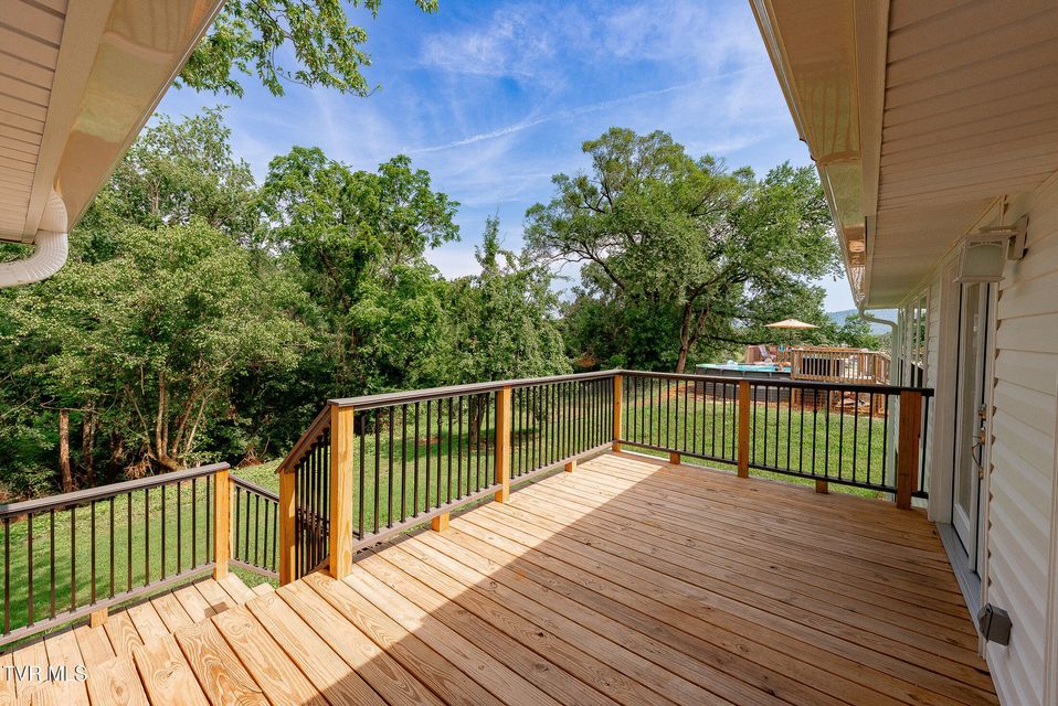 Photo #49: 129 Ridgeway Avenue