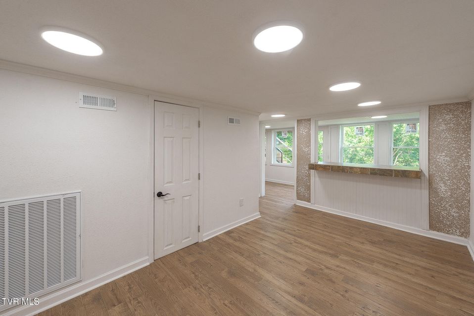 Photo #42: 129 Ridgeway Avenue